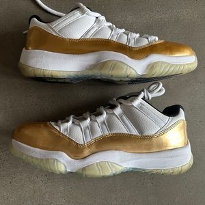Closing Ceremony Jordan 11 Low size 9